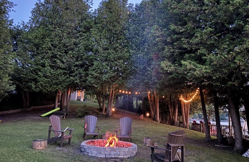 Flesherton Cottage | Hidden Gem Lakefront cottage 1-1/2 hrs N of GTA. Perfect for Family getawaynnn