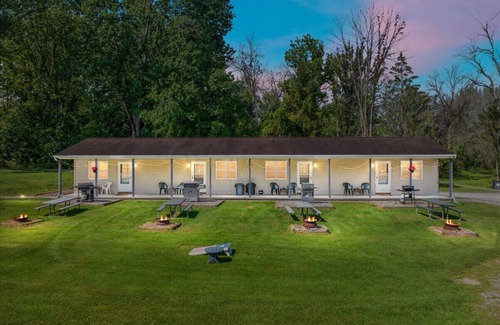 Durhamville Apartment | Hidden Harbor Marina Unit 1 - Oneida Lake's Premier Fishing Paradise!