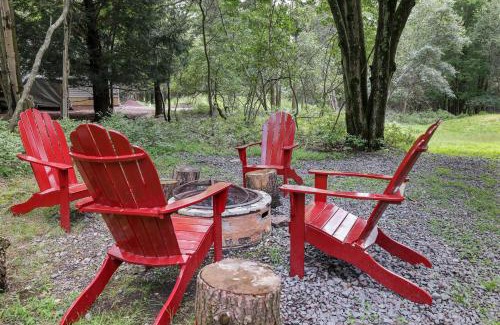 Briar Crest Woods House | Hidden Haven by AvantStay Hot Tub Game Room Deck Fire Pit