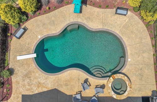 Stanfield House | Hidden Haven on 9 acre, pond, barn and more, sleeps 20