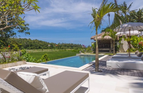 Tumbu Village Villa | Hidden Jewel in Bali - Villa with private chef and infinity pool