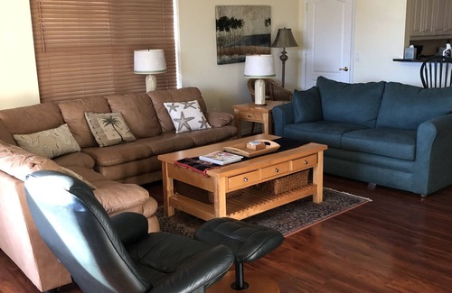 Bradenton Condo | Hidden Lake Condo 5 miles to Anna Maria Island