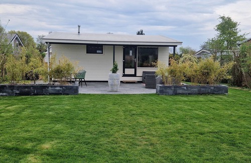 Lemmer Ski Chalet | Hidden residence with a view. Next to beach and little cosy village.