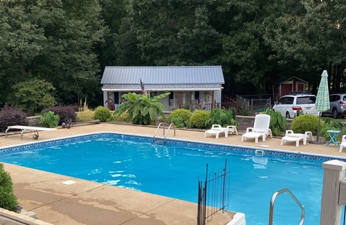 Franklin County House | HIDDEN TREASURE. 30 miles East of Raleigh. Great for Travel Nurses!
