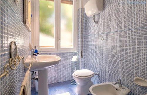 Alghero Apartment | HiddenGarden apartment with garden and jacuzzi in the center of the city of Alghero