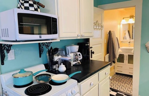 Town of Ledyard Apartment | Hide-Away Apartment in the Heart of the Village of Aurora