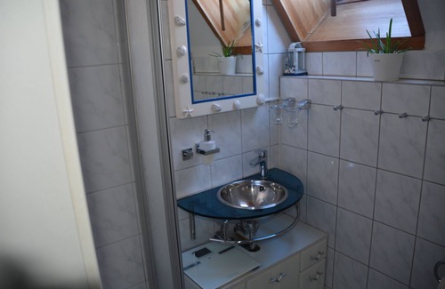 Tambach-Dietharz Apartment | Hide away! "Haus am See! at the old dam Apartment 1st floor