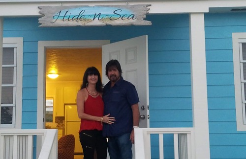 Spanish Wells House | Hide 'N' Sea Spanish Wells Bahamas, Includes Golf Cart, Kayak & Paddle Boards