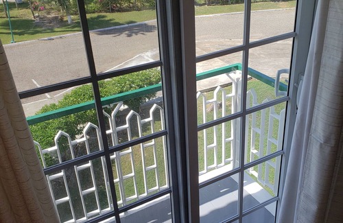 St.Bran's Burg Condo | Hideaway by the Sea