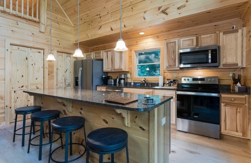 Cedar Mountain Cabin | Hideaway Cabin in Cedar Mountain | 2 Bed, 2 Bath