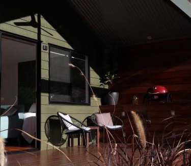 Mapleton Villa | Hideaway Falls - Staggys Cottage