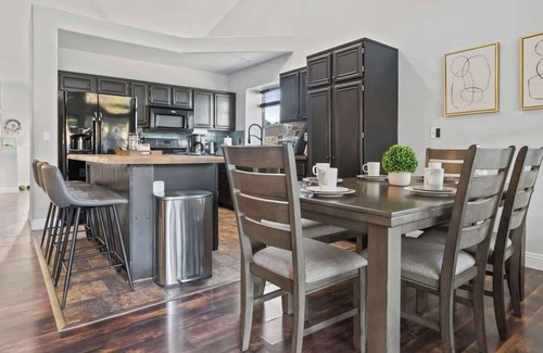 Highland Hills House | Hideaway Getaway - Newly Remodeled 3BR Vegas Home