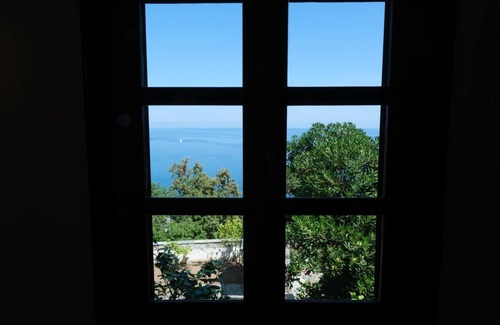 Damouchari House | Hideaway in Damouchari Suite with private access to the sea