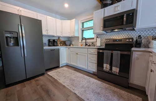 Hamlin Ski Chalet | Hideout large family chalet updated with pool table, darts, poker table & more!