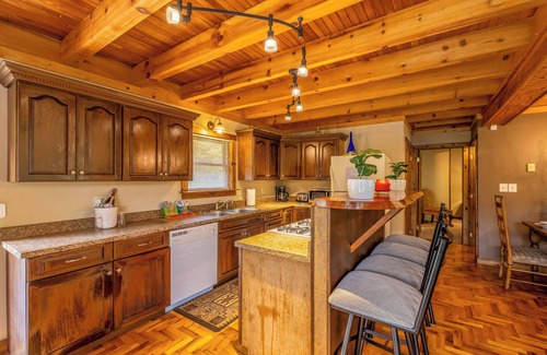 Mountain Base House | Hideout near Snowshoe, WV