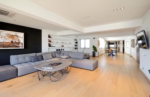 Psirri Apartment | Hidesign Athens Art Loft Penthouse Acropolis View
