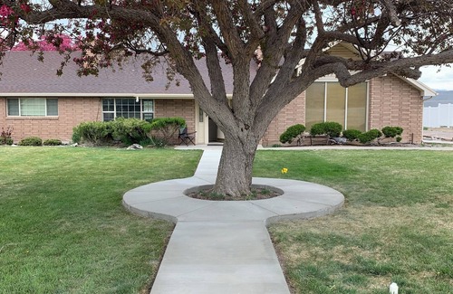 Circleville Apartment | Hidin’ Out near the Paiute Trail and Butch Cassidy’s boyhood home.