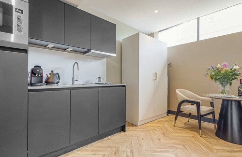 Slotervaart Apartment | High-end boutique studio near city center!