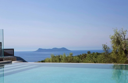 Fternon Villa | High End Faos Villas two
