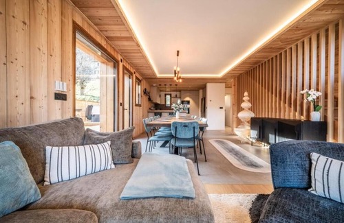 La Cote-d'Arbroz Ski Chalet | High end Living in Morzine with an exclusive Sauna & Jacuzzi