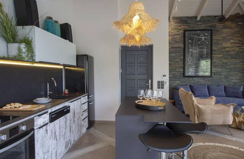 Yenion Villa | High-end Villa Lyra close to Desimi beach with heated pool