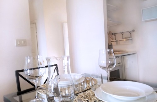 Nomentano Apartment | High floor, comfortable, panoramic 5-10 minutes from the Colosseum