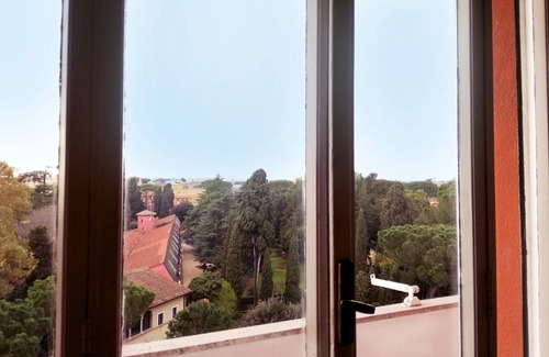 Nomentano Apartment | High floor, comfortable, panoramic 5-10 minutes from the Colosseum