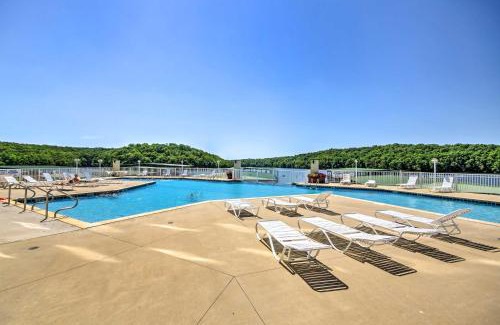 Osage Beach Apartment | High-Floor Osage Beach Condo with Lake and Park Views
