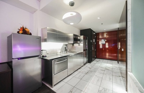 Las Vegas Apartment | High Floor Studio Strip View w/Open Balcony at Palms Place