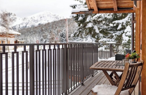 Casola Ski Chalet | High Luxury Chalet "K Lodge Mountain" with Mountain View, Whirlpool and Sauna