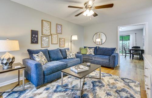 High Point House | High Point Townhome with Patio, 1 Mi to Main Street!