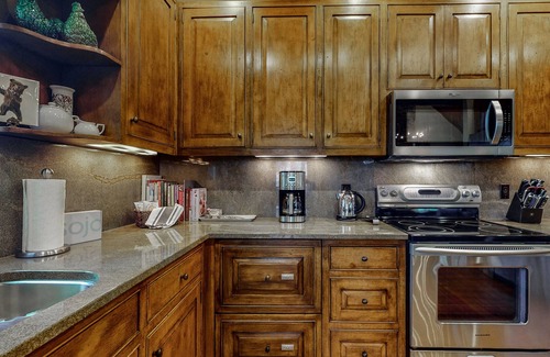Highlands House | High Pond Cottage - within Osseroga Lake Community