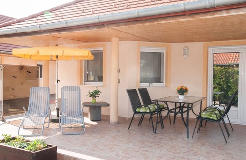 Balatonbereny House | High quality house family idyll for 4-8 persons., Pool, Climate, Lake 1000m', Saun