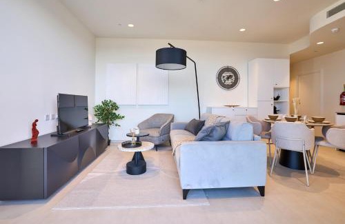 Paceville Apartment | High-Rise Elegance 18th Floor Apartment with Stunning Sea Views