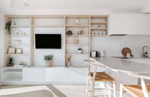 Mount Maunganui Apartment | High Rise Luxury Studio, Views & Pool