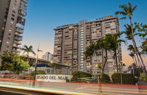 San Juan Apartment | High-Rise Studio w/City View - Private Beach Access + Walkable to Restaurants