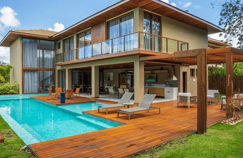 Praia do Forte House | High Standard House with 7 Suites Praia do Forte Condominium Praia Bela with Access to the SEA