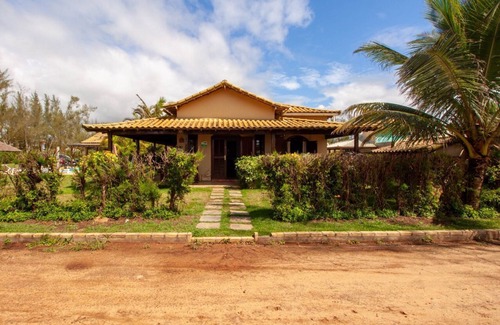 Tamoios House | High Standard House with pool and beach. Up to 16 people.