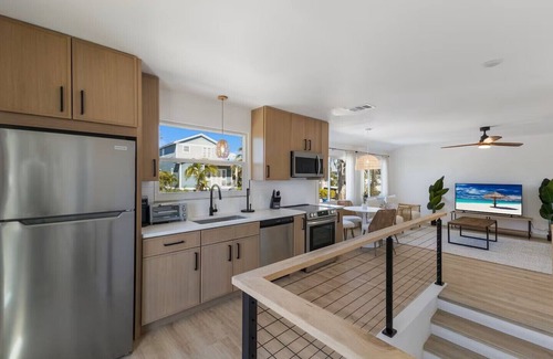 Holmes Beach House | High Tide Beach House on AMI