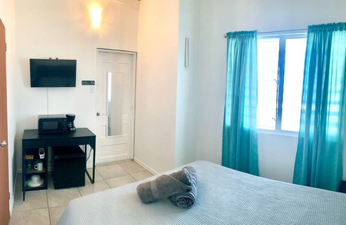 La Parguera Apartment | High Tide Guesthouse La Parguera, PR