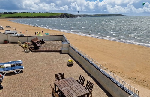 Duncannon Cottage | HIGH TIDE, pet friendly, with a garden in Duncannon, County Wexford