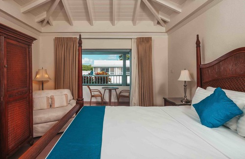 Hastings Hotel | High Tides and Good Vibes! Accessible King Unit w/Garden View! Onsite Pool