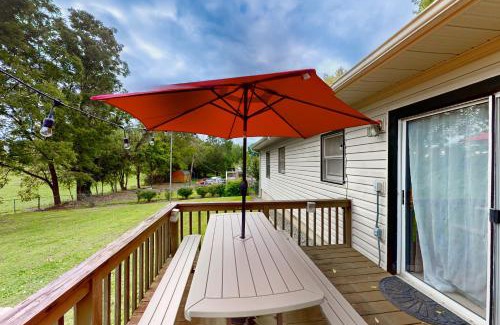 Mills River House | Highlander's Retreat