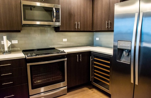Uptown Apartment | Highrise w/amazing views of Dallas!