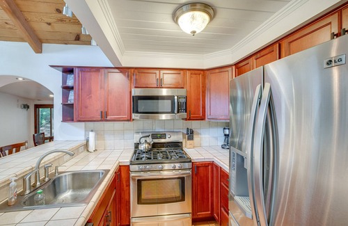 North Upper Truckee House | Hike, Boat & Ski: South Lake Tahoe Home