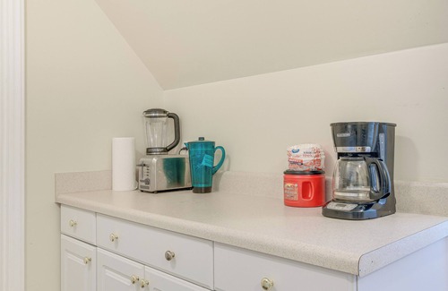 Wake Forest Apartment | Hike, Golf & Boat: Wake Forest Home w/Yard