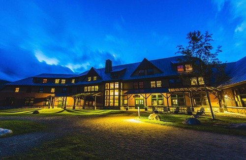 Bretton Woods Condo | Hike the Whites! Free Breakfast, Shared Bath, Hike/Ski trail Access