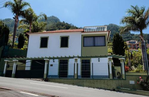 Faial Villa | Hikers Haven