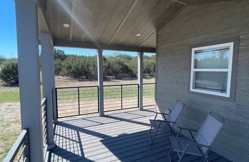 Lampasas House | Hill Country Tiny Home- Dog Friendly w/Gated Yard