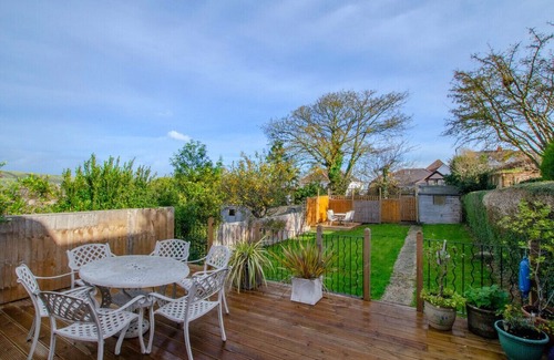 Swanage House | Hill Crest - Three Bedroom House, Sleeps 4